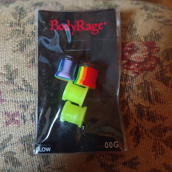 Body jewlery Ear Plug Gauges - Picture 2 of 3